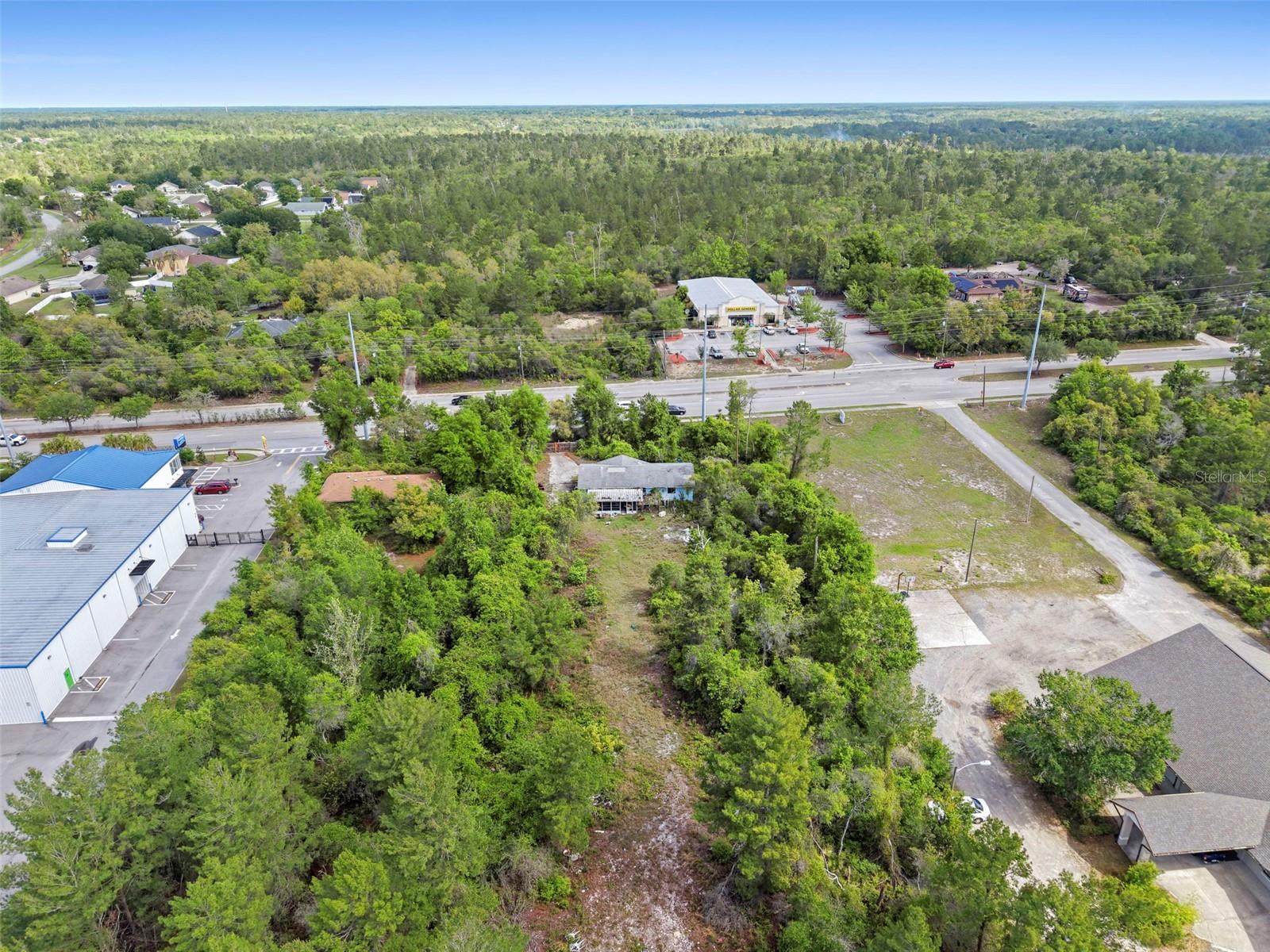 Image 16 of 23 For 3021 Howland Boulevard