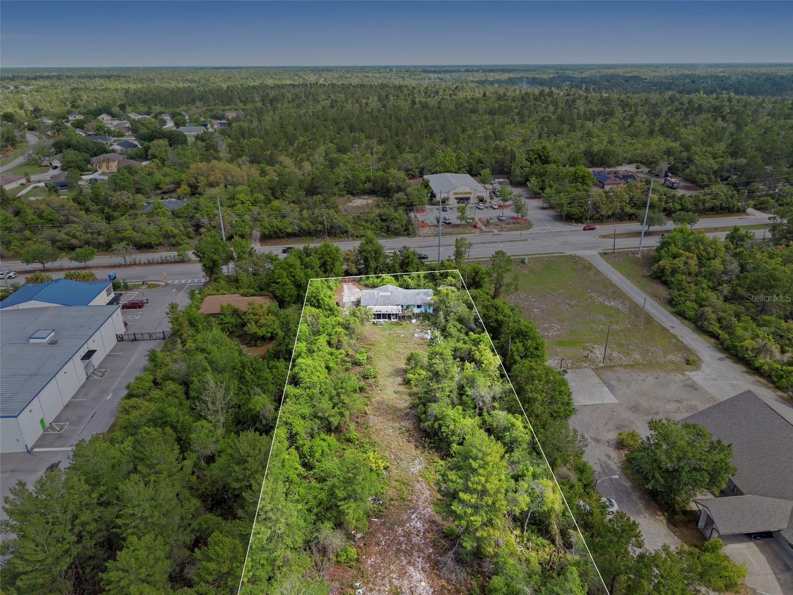 Image 6 of 23 For 3021 Howland Boulevard