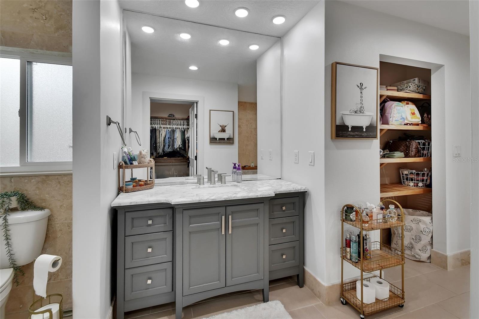 Image 22 of 69 For 2300 Lake Ruby Road