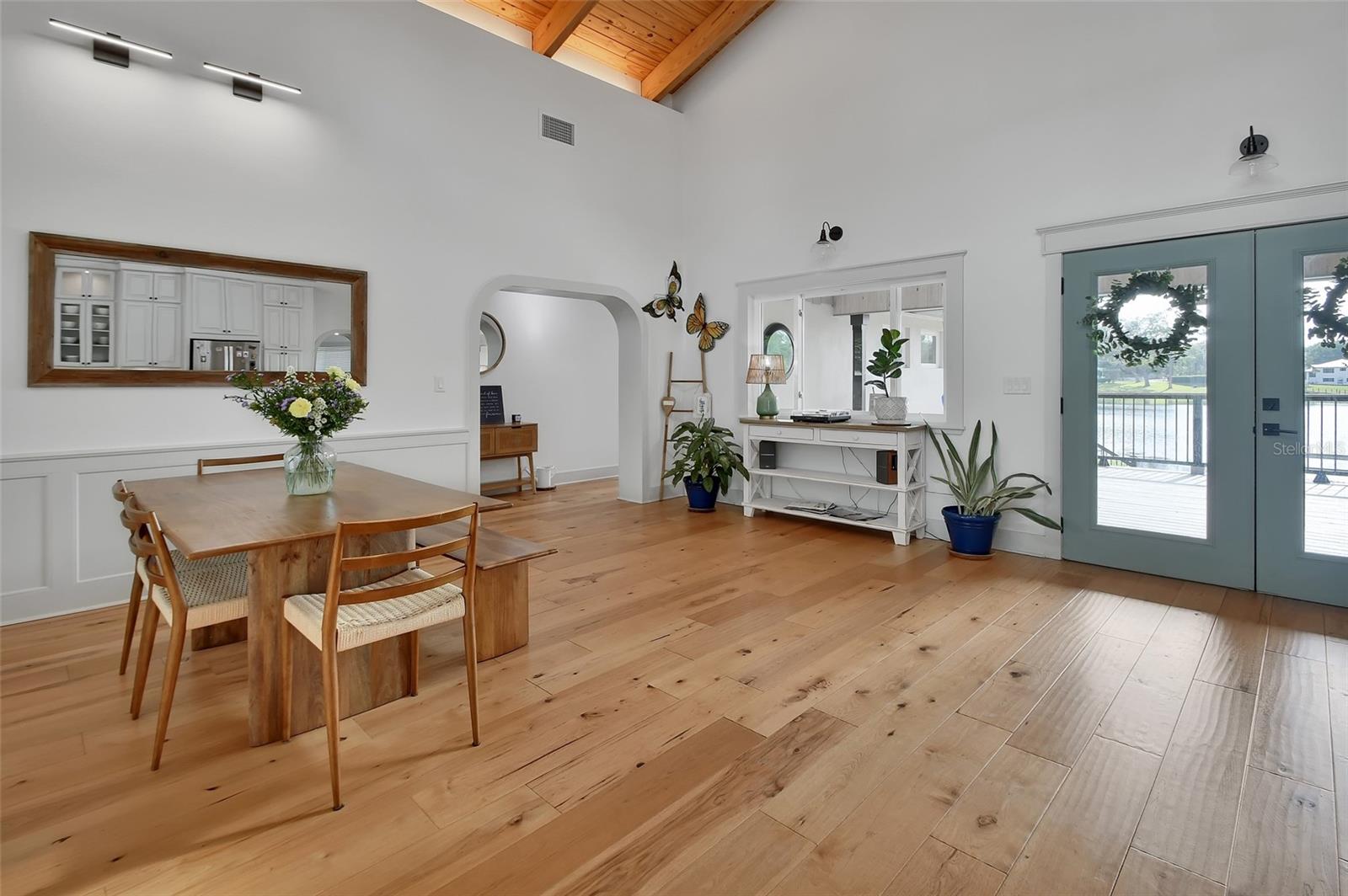 Image 5 of 69 For 2300 Lake Ruby Road