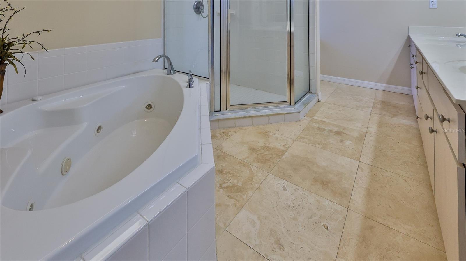 Image 19 of 52 For 6171 Sabal Point Circle