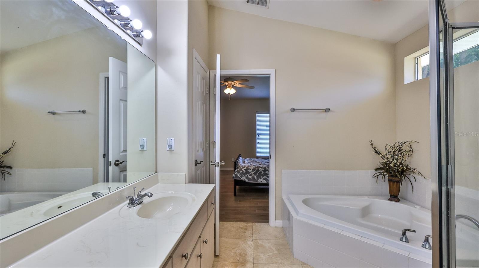 Image 21 of 52 For 6171 Sabal Point Circle