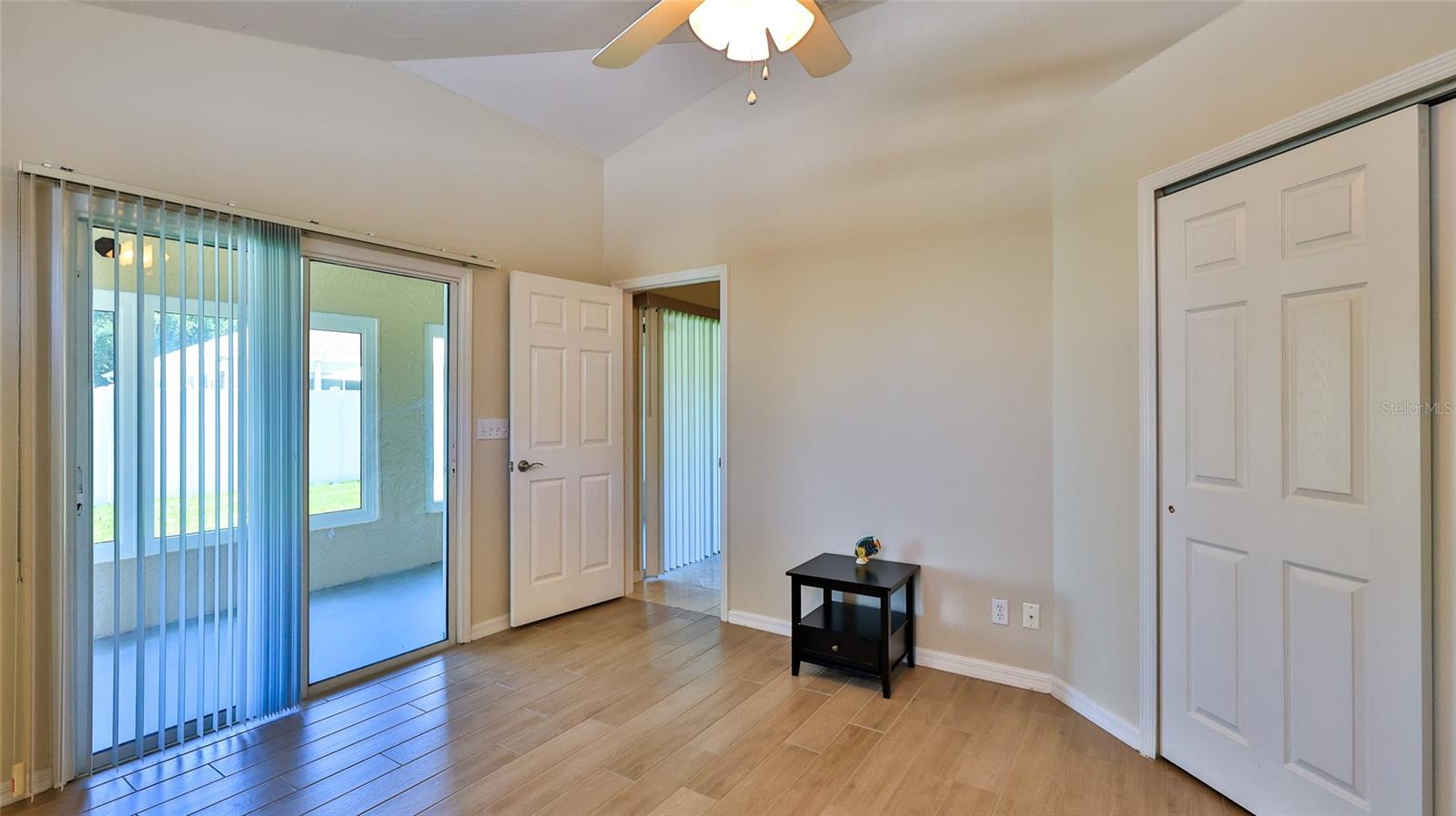 Image 25 of 52 For 6171 Sabal Point Circle