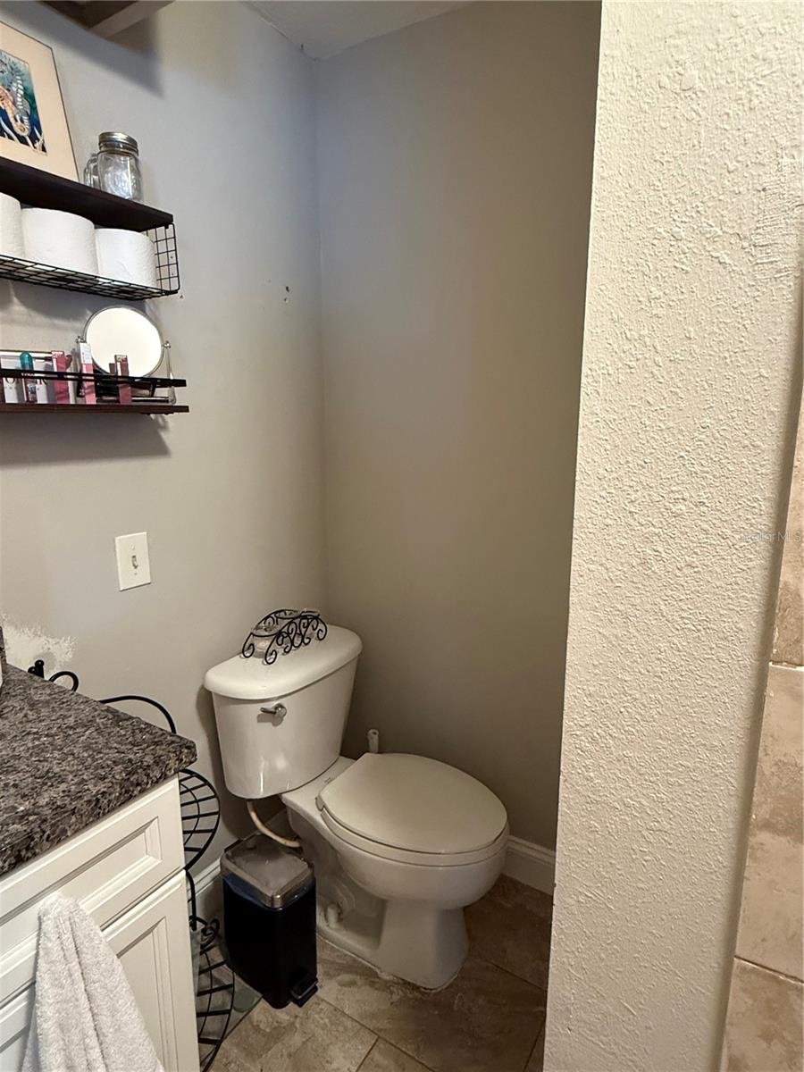 Image 15 of 29 For 1405 Jackson Avenue