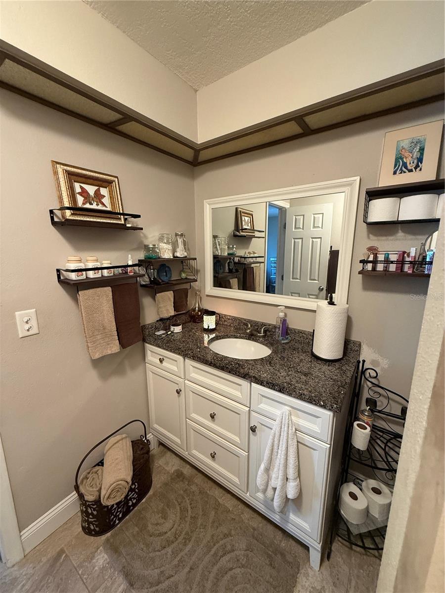 Image 19 of 29 For 1405 Jackson Avenue