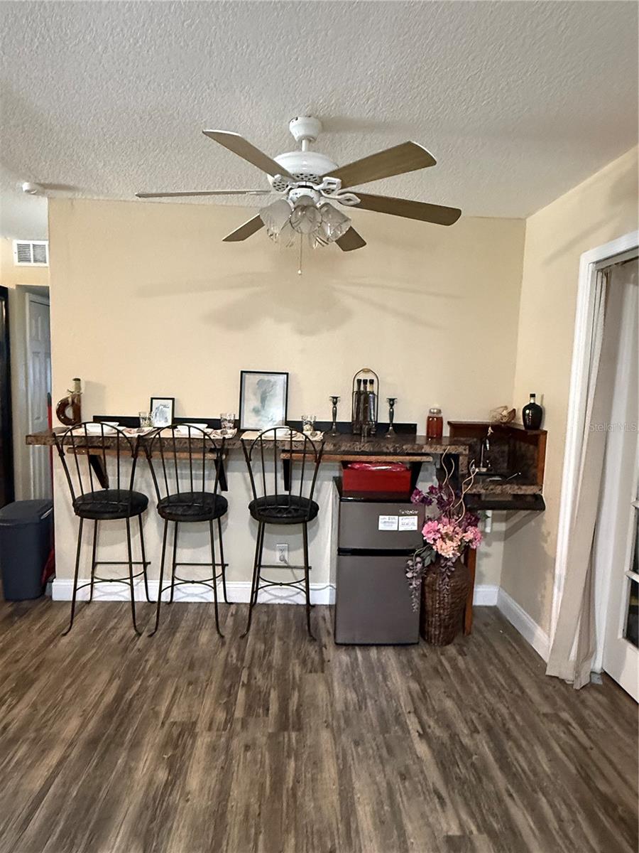 Image 3 of 29 For 1405 Jackson Avenue