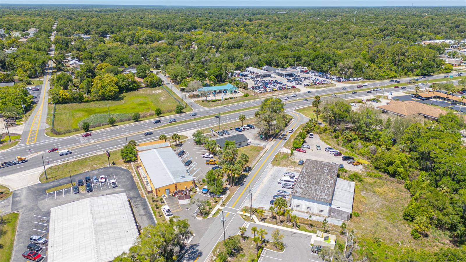 Image 19 of 22 For 2055 Woodland Boulevard