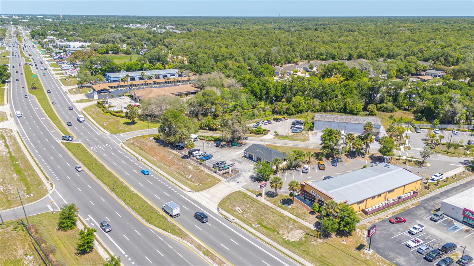 Image 3 of 22 For 2055 Woodland Boulevard