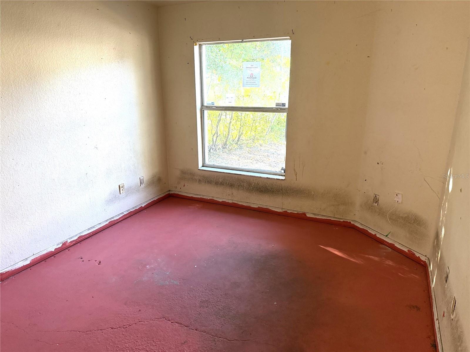 Image 12 of 13 For 250 Willow Place