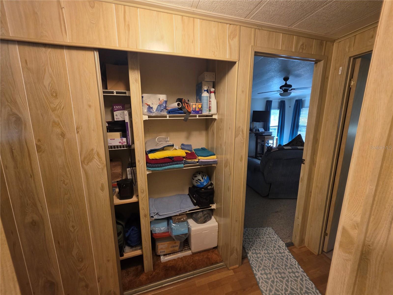 Image 12 of 28 For 120 Oakleaf Circle