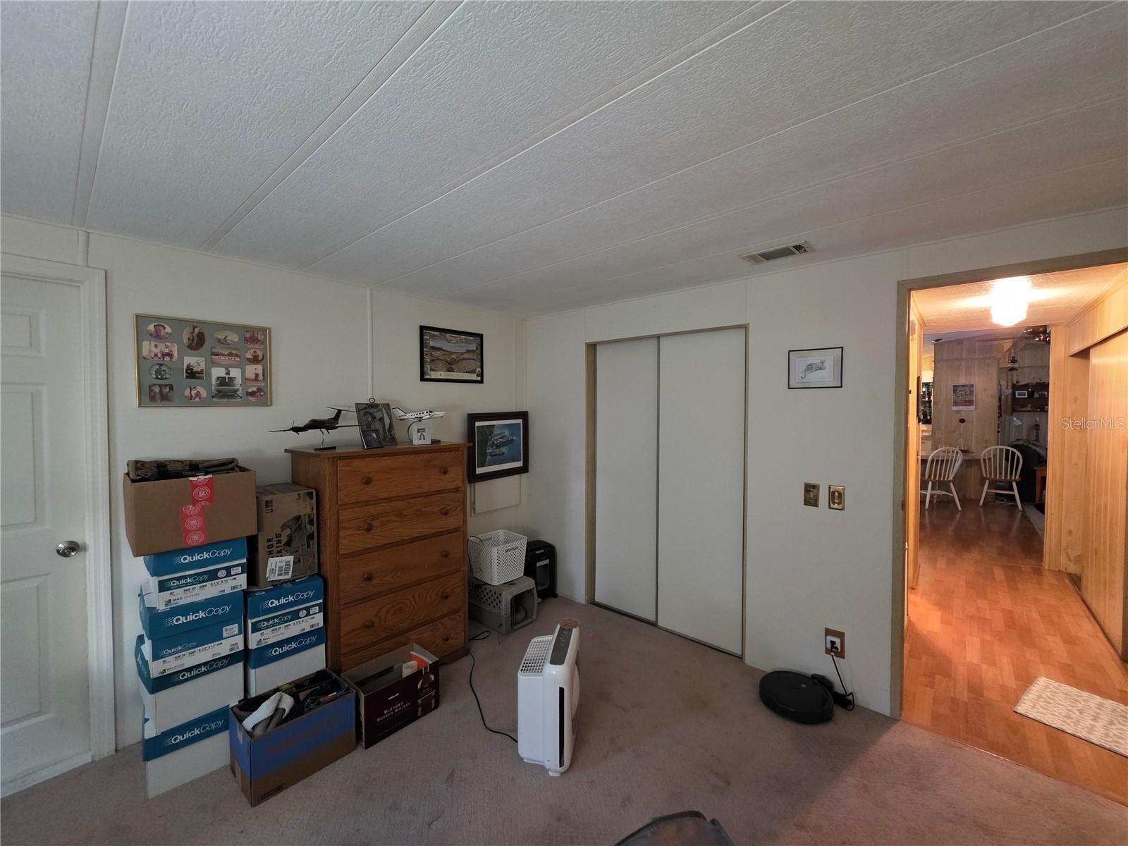 Image 17 of 28 For 120 Oakleaf Circle