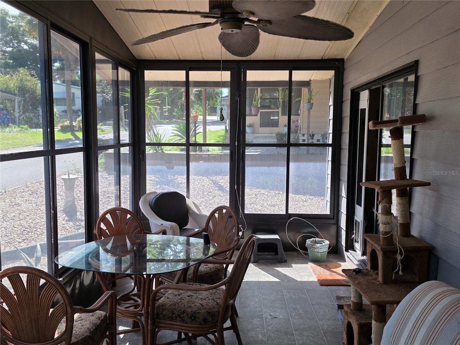 Image 6 of 28 For 120 Oakleaf Circle