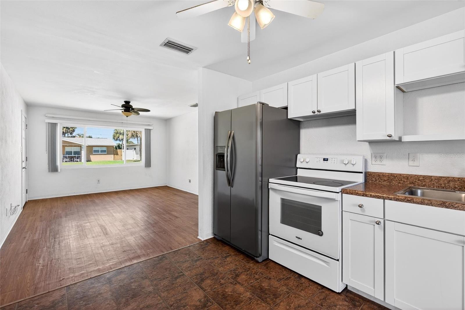 Image 10 of 51 For 47 Carol Road