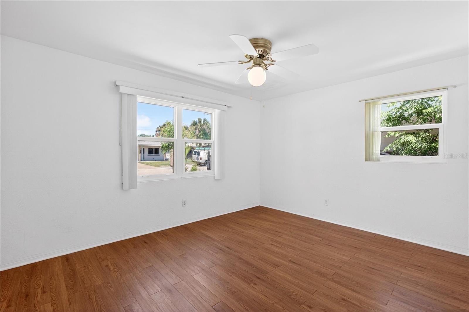 Image 22 of 51 For 47 Carol Road