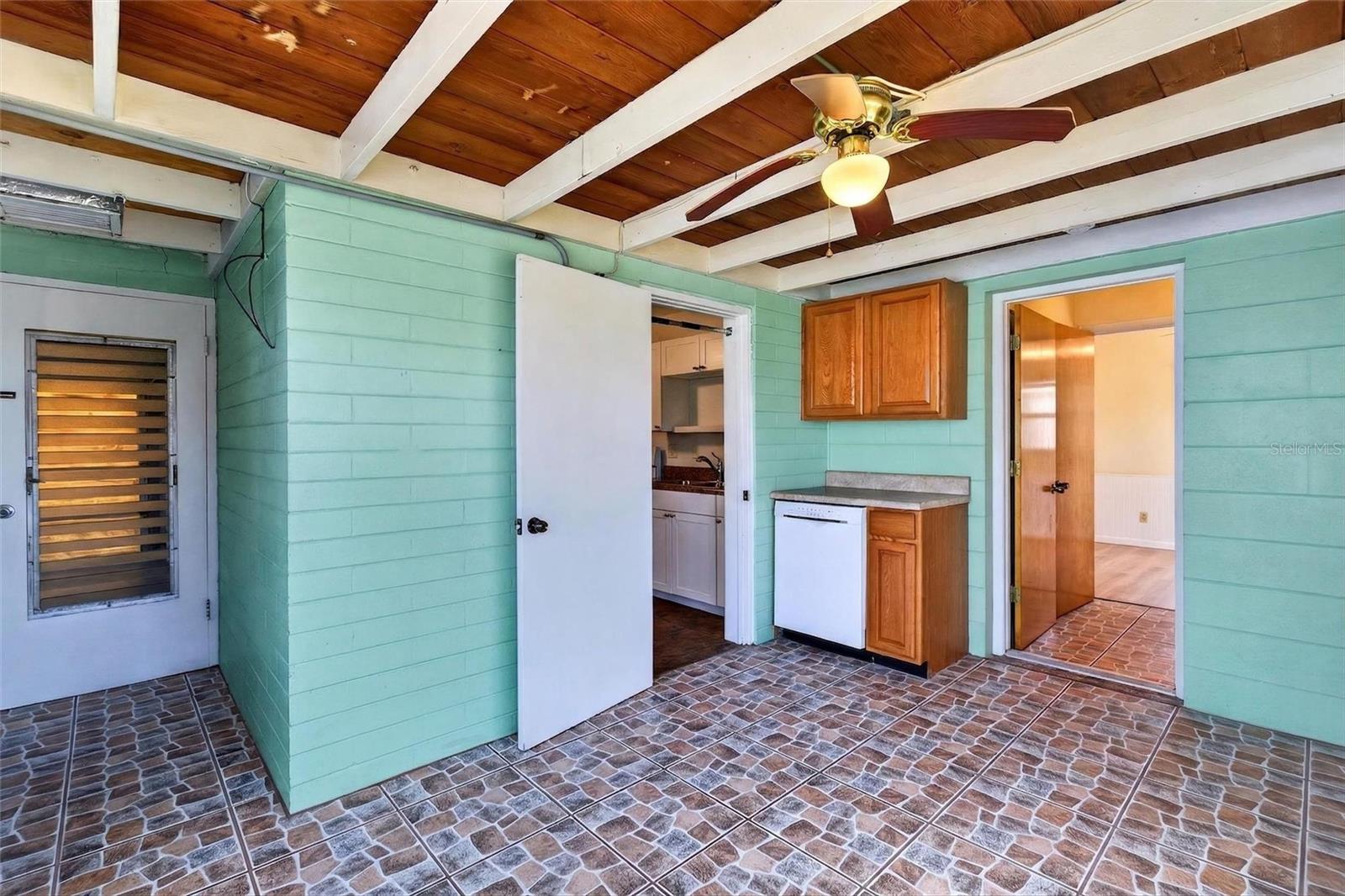 Image 26 of 51 For 47 Carol Road