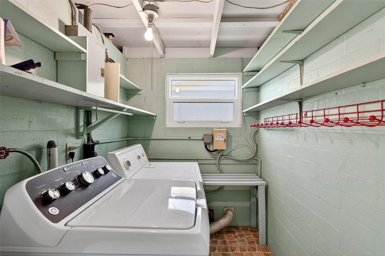 Image 28 of 51 For 47 Carol Road