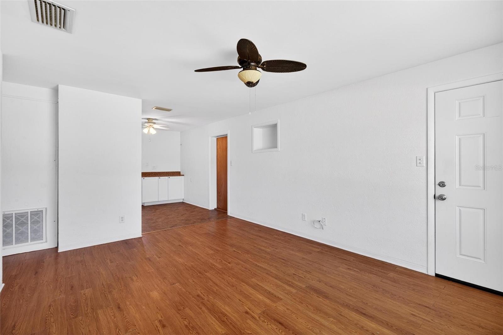 Image 3 of 51 For 47 Carol Road