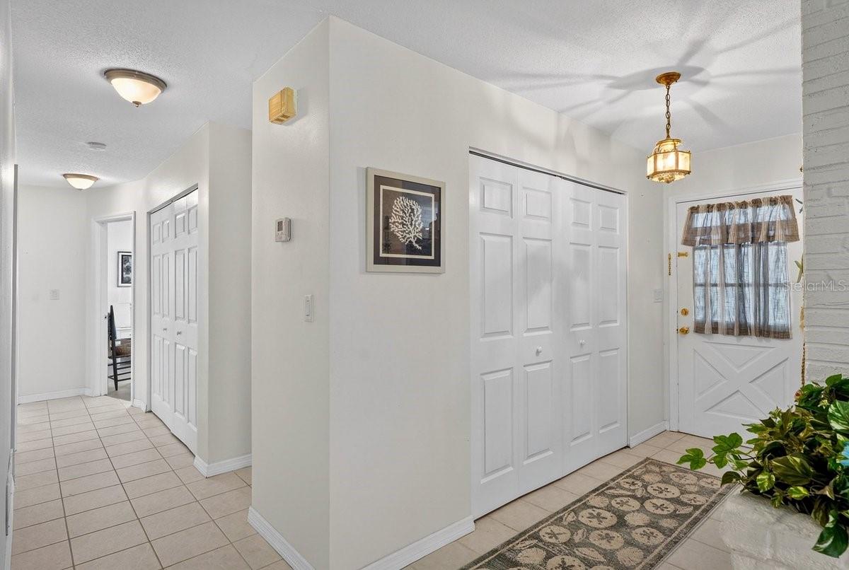 Image 17 of 58 For 2217 Green Street