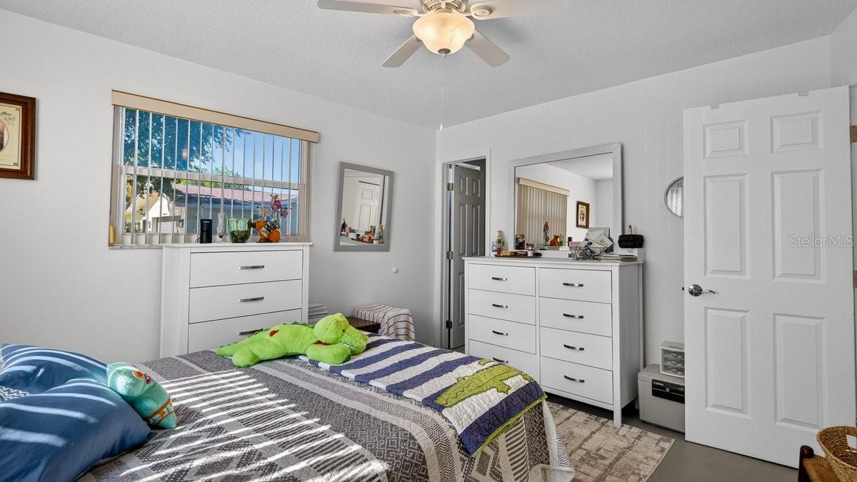 Image 20 of 58 For 2217 Green Street