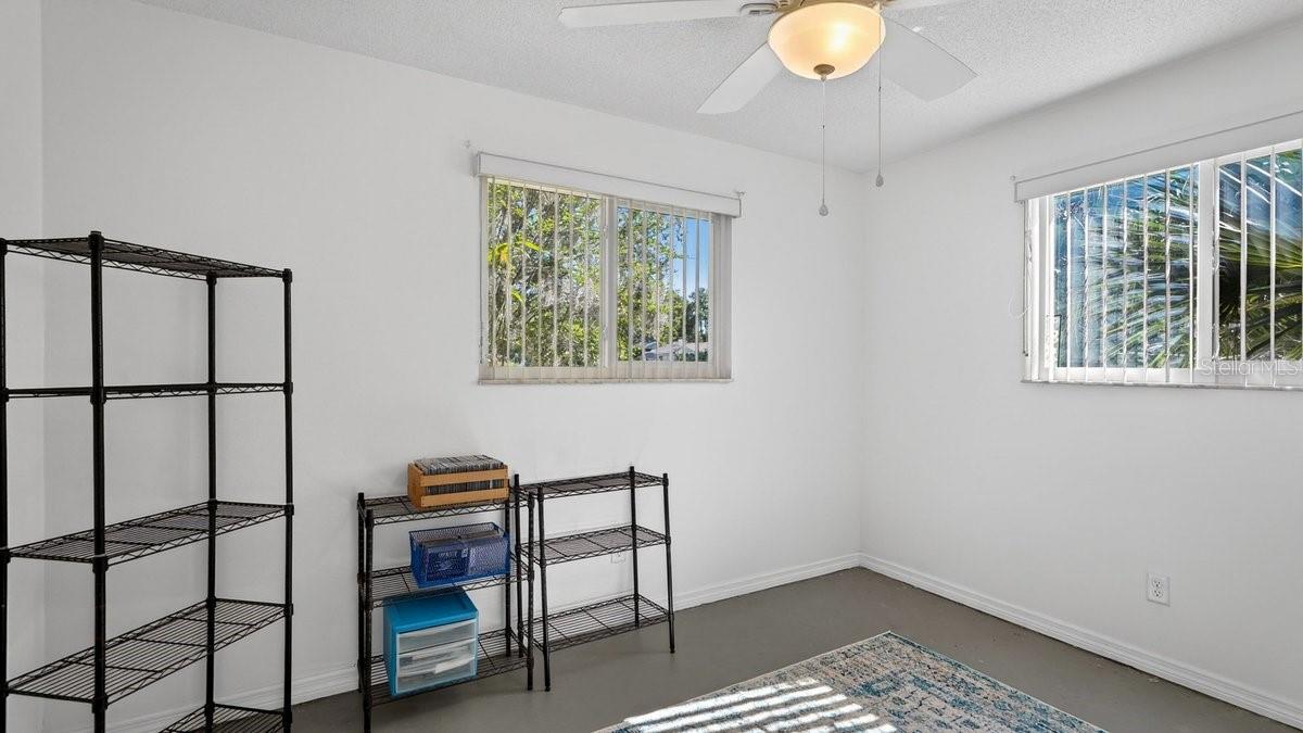 Image 21 of 58 For 2217 Green Street