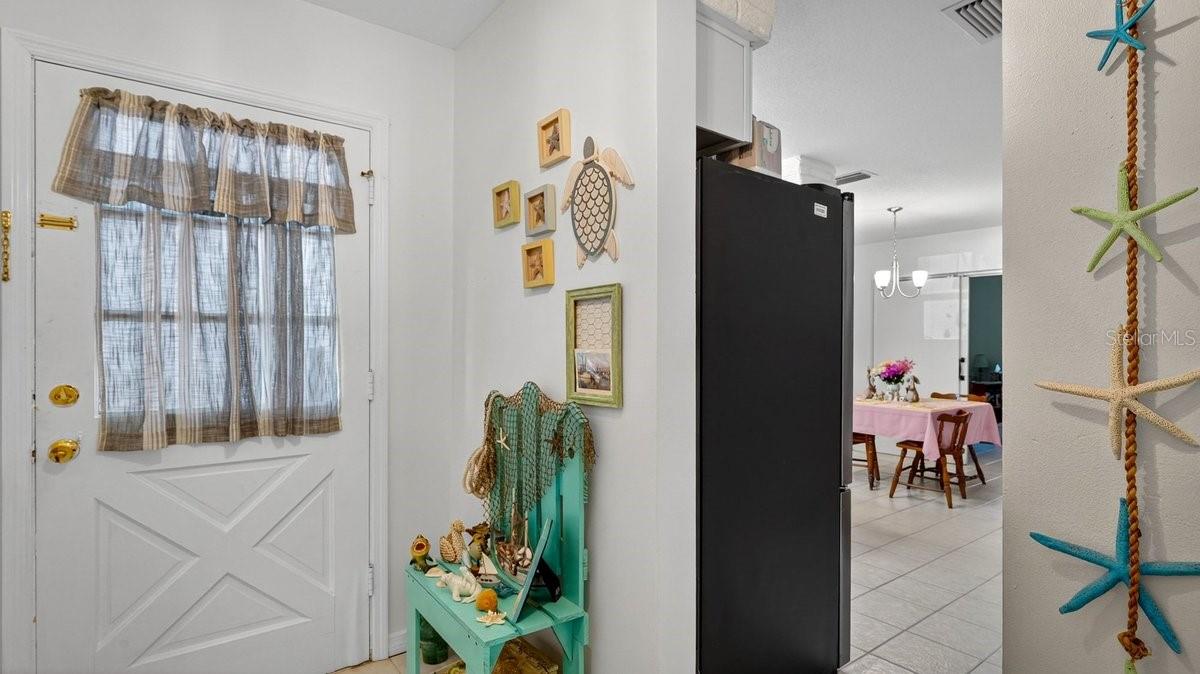 Image 28 of 58 For 2217 Green Street