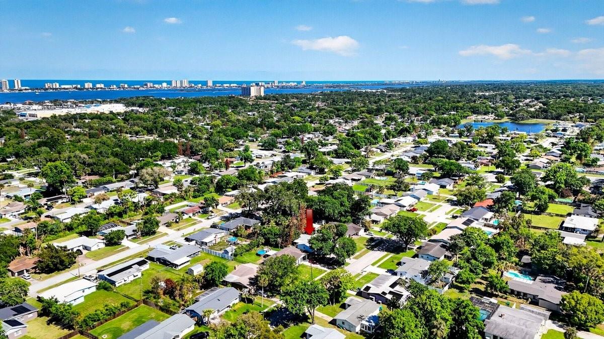 Image 34 of 58 For 2217 Green Street