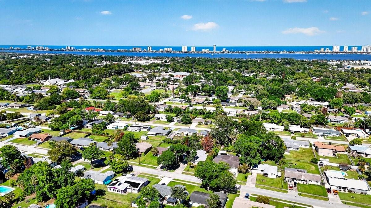 Image 36 of 58 For 2217 Green Street