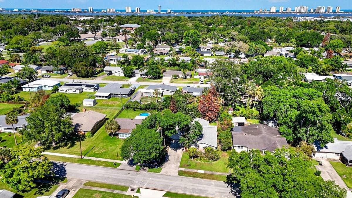 Image 37 of 58 For 2217 Green Street