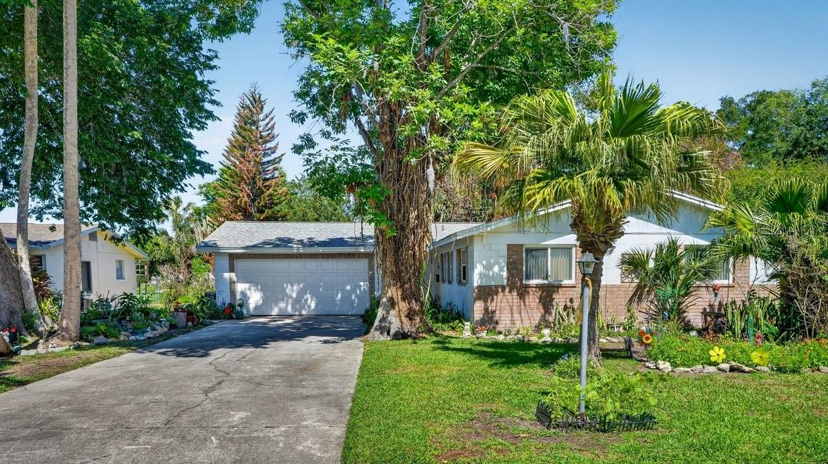 Image 46 of 58 For 2217 Green Street