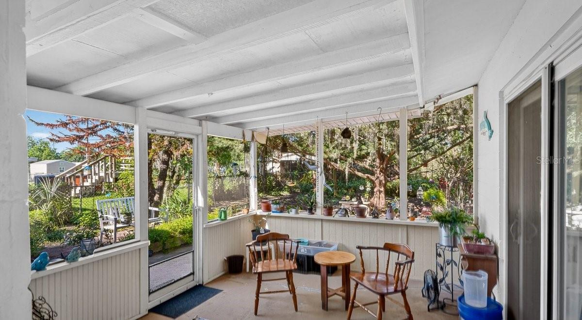 Image 9 of 58 For 2217 Green Street