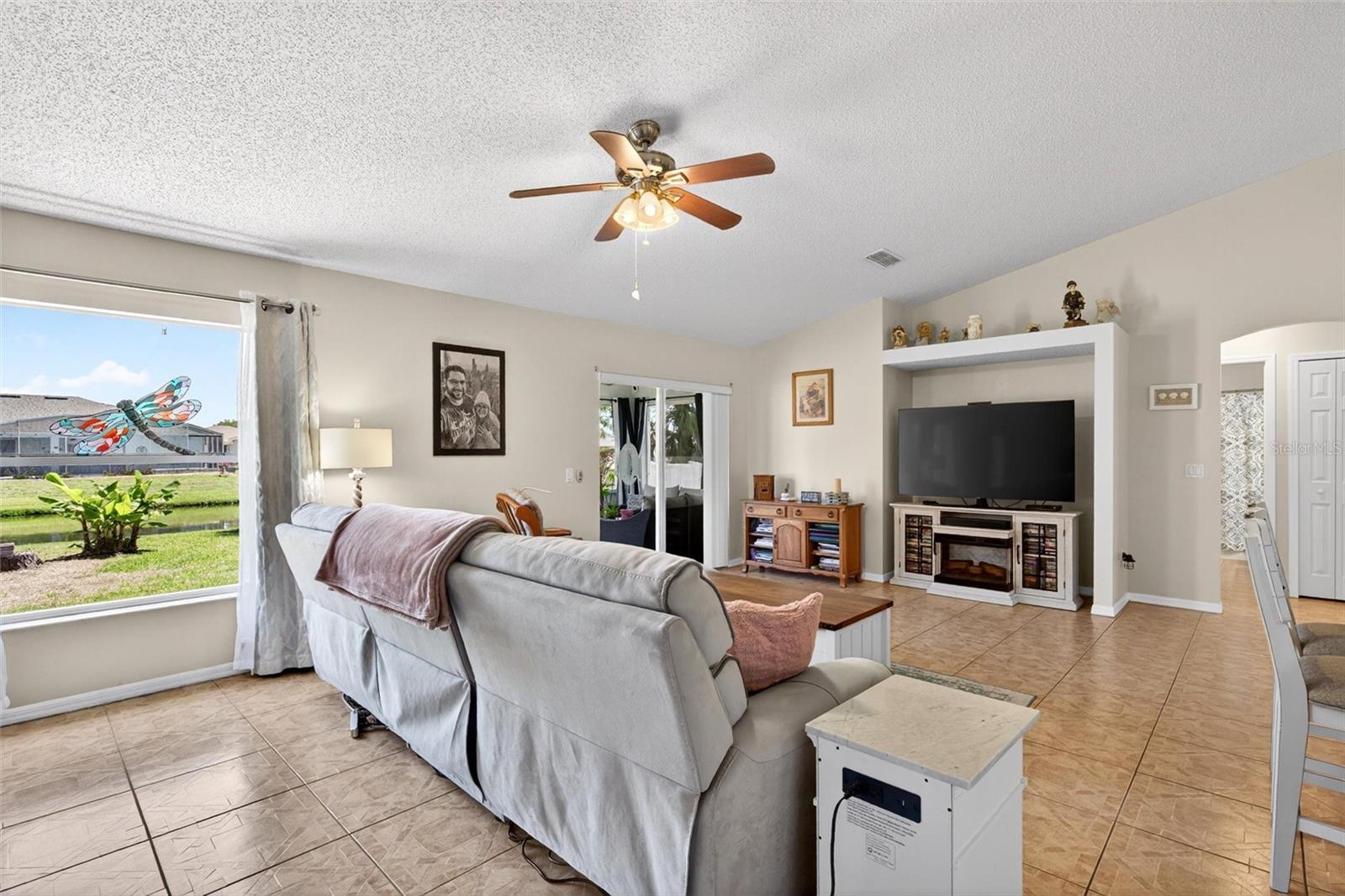 Image 13 of 54 For 341 Mariners Gate Drive