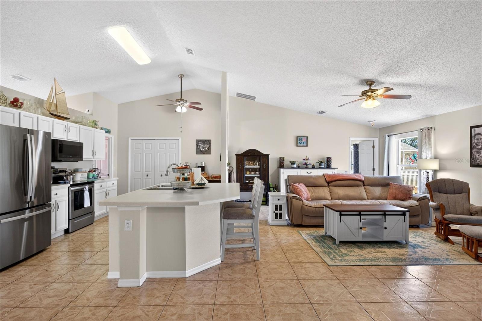 Image 15 of 54 For 341 Mariners Gate Drive