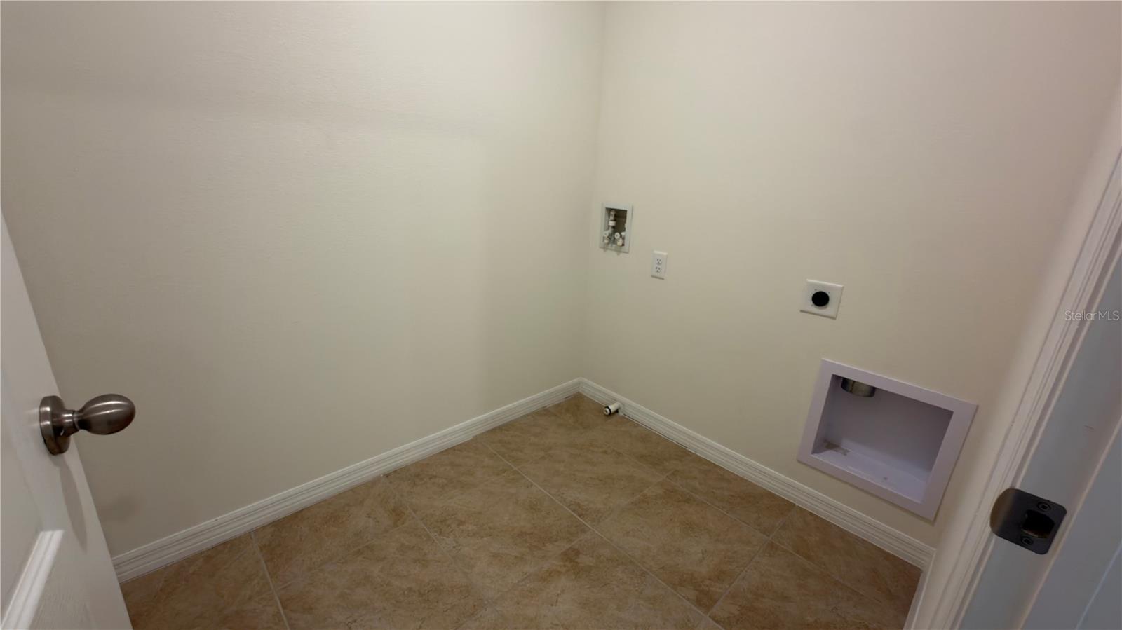 Image 36 of 45 For 1487 Fox Squirrel Drive