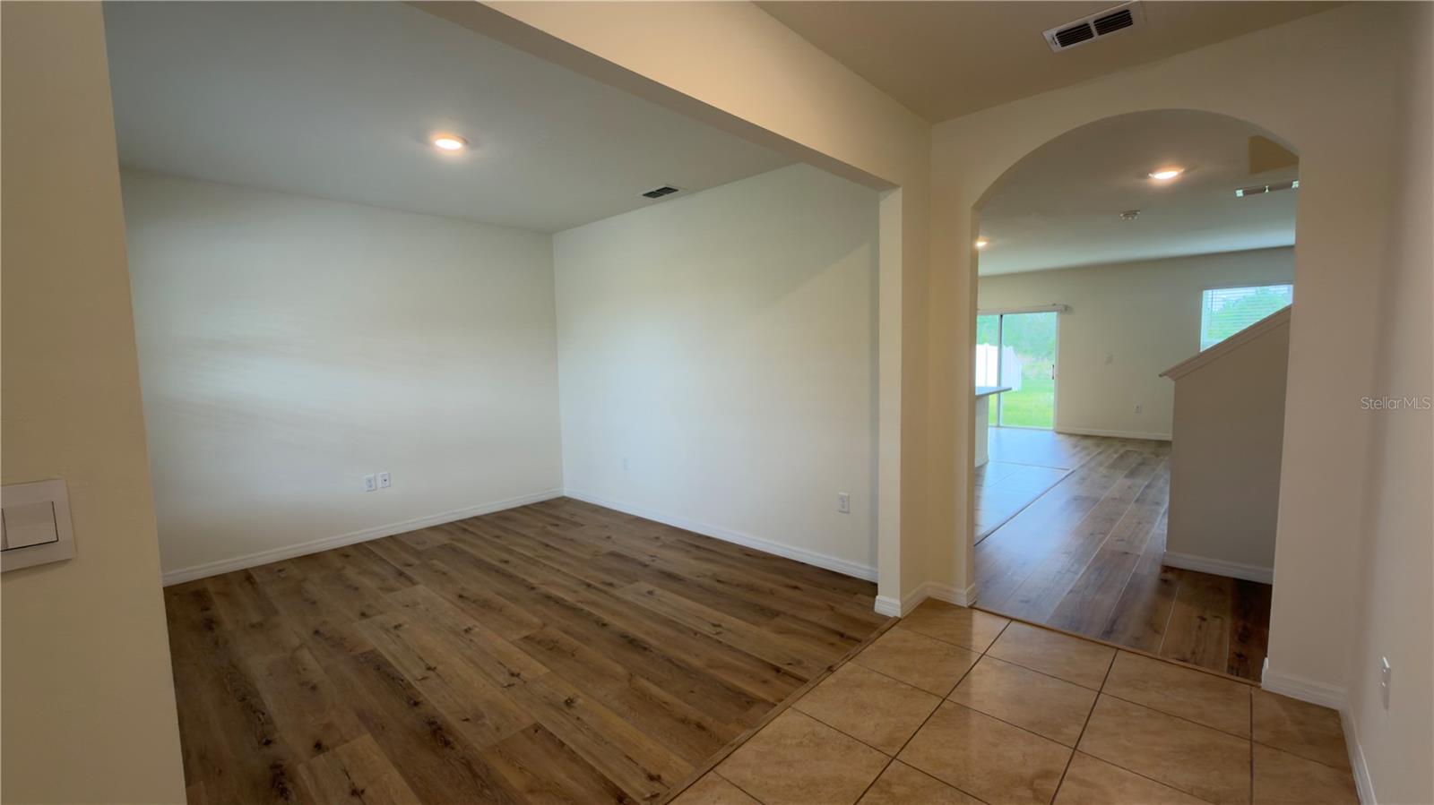 Image 5 of 45 For 1487 Fox Squirrel Drive