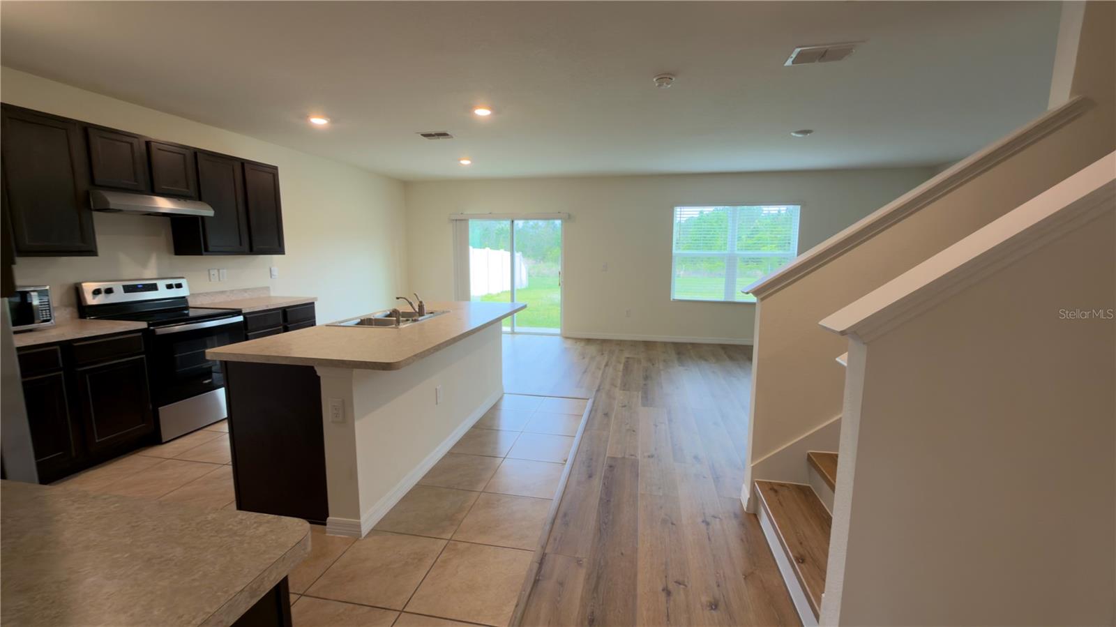 Image 8 of 45 For 1487 Fox Squirrel Drive