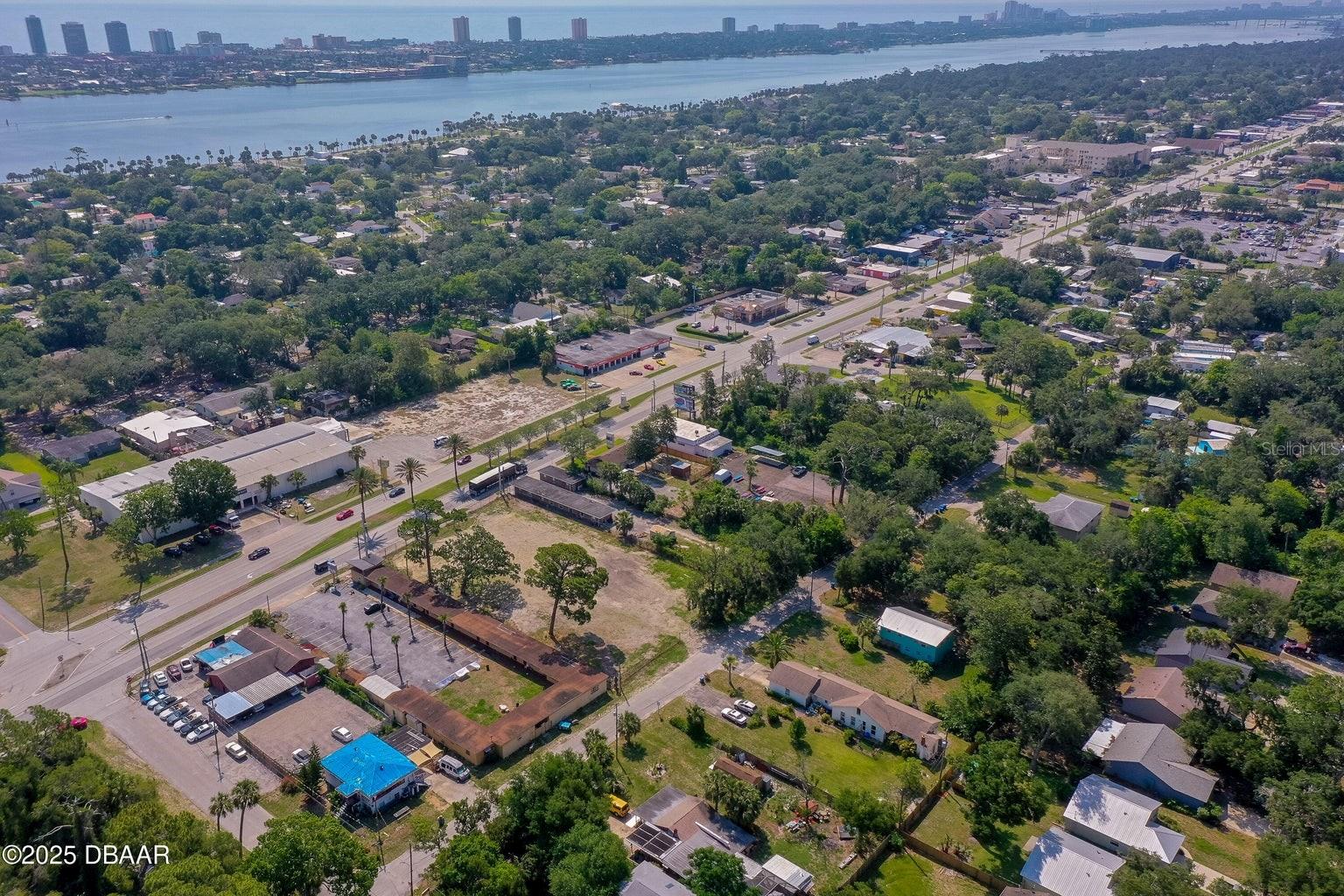 Image 6 of 11 For 670 Yonge Street