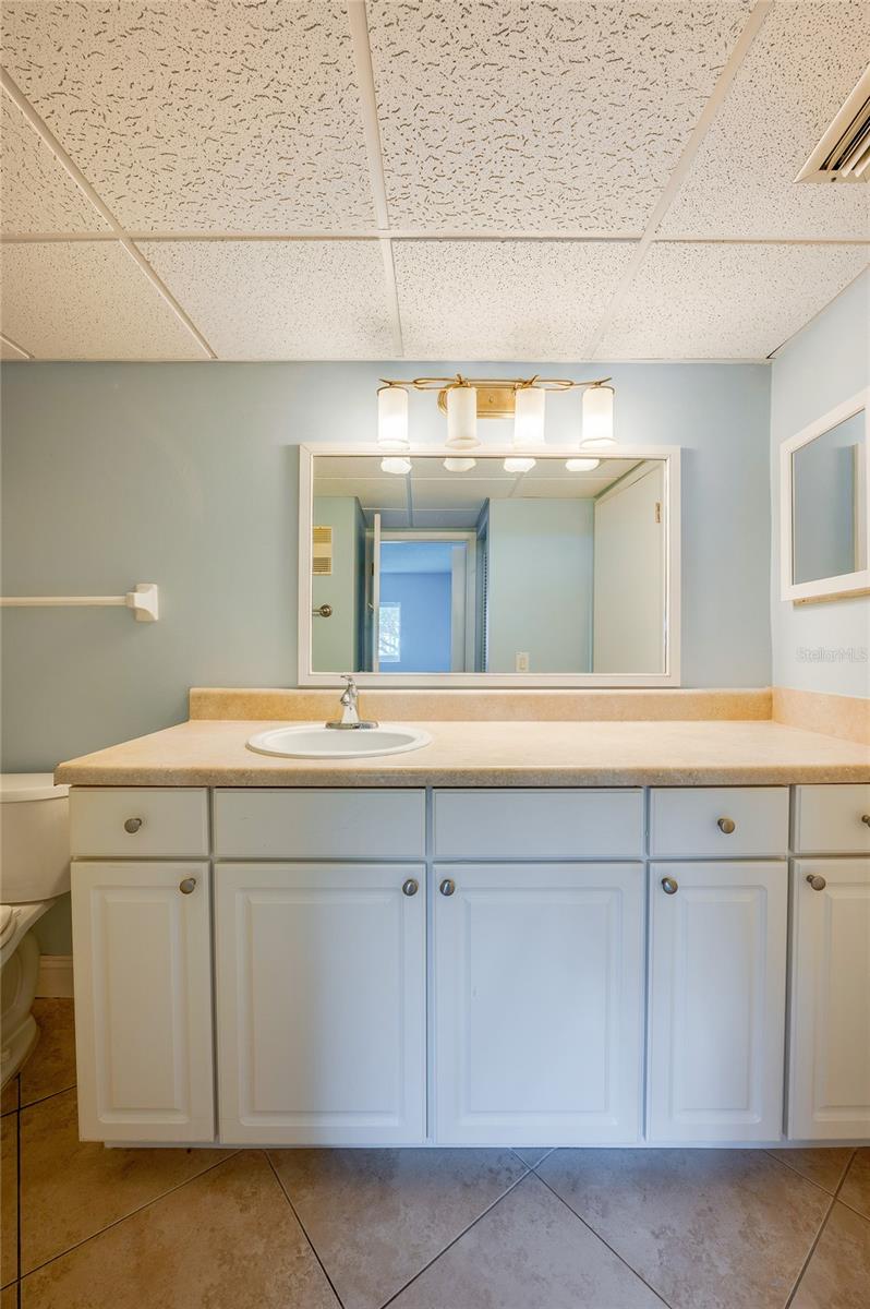 Image 22 of 32 For 100 Silver Beach Avenue 308