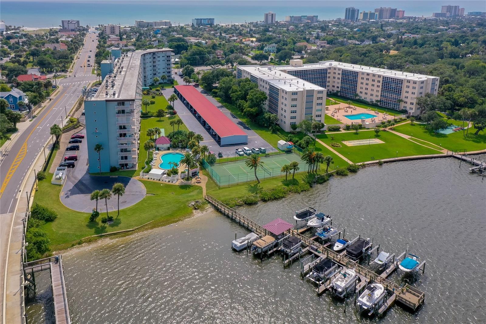 Image 31 of 32 For 100 Silver Beach Avenue 308