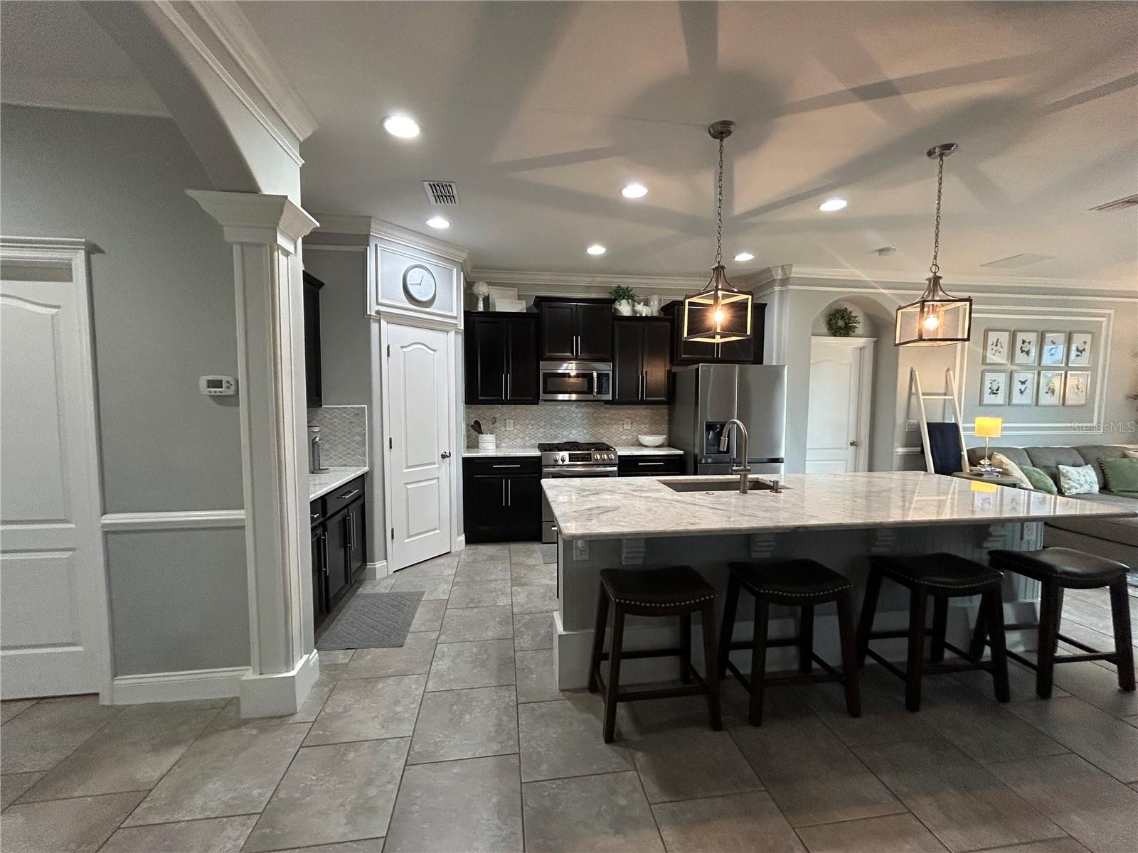 Image 18 of 46 For 410 Freesia Court