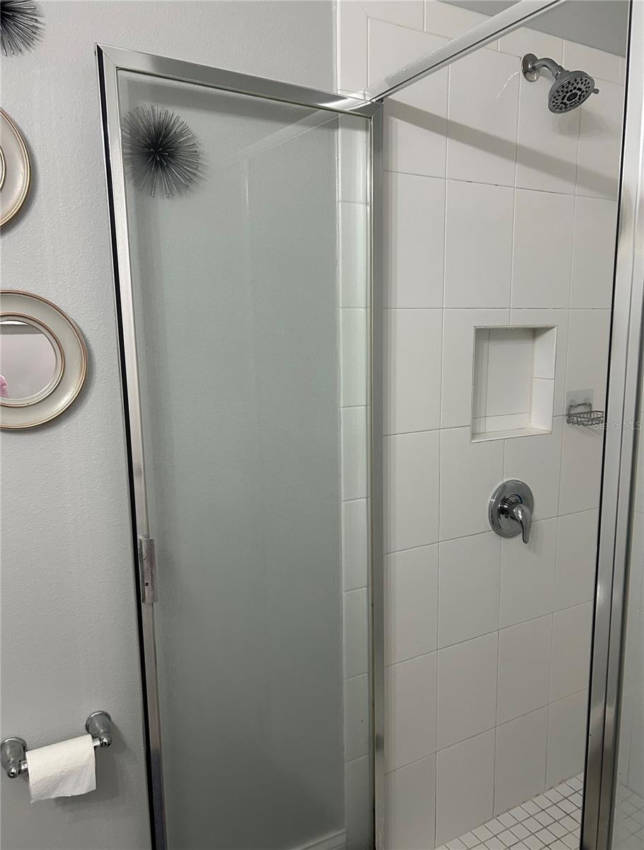 Image 8 of 46 For 410 Freesia Court