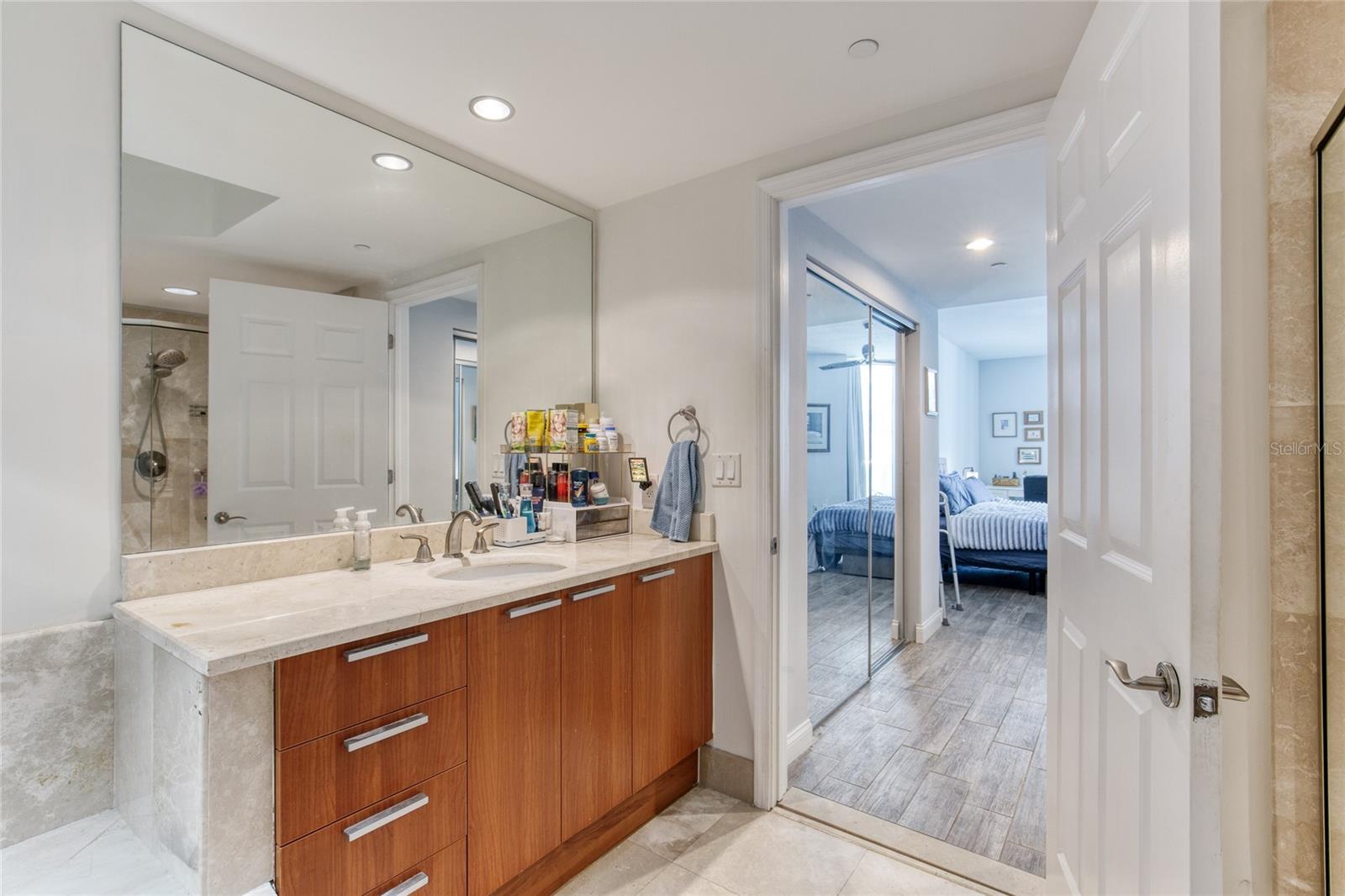 Image 13 of 42 For 241 Riverside Drive 405