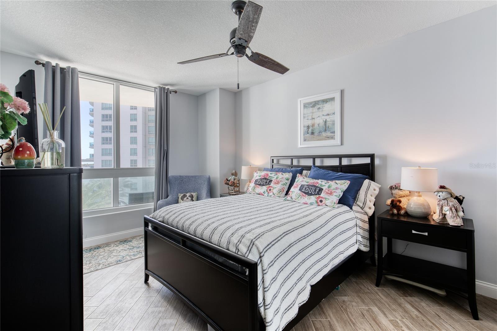 Image 17 of 42 For 241 Riverside Drive 405