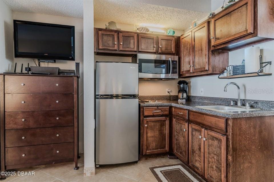 Image 7 of 13 For 935 Atlantic Avenue 128