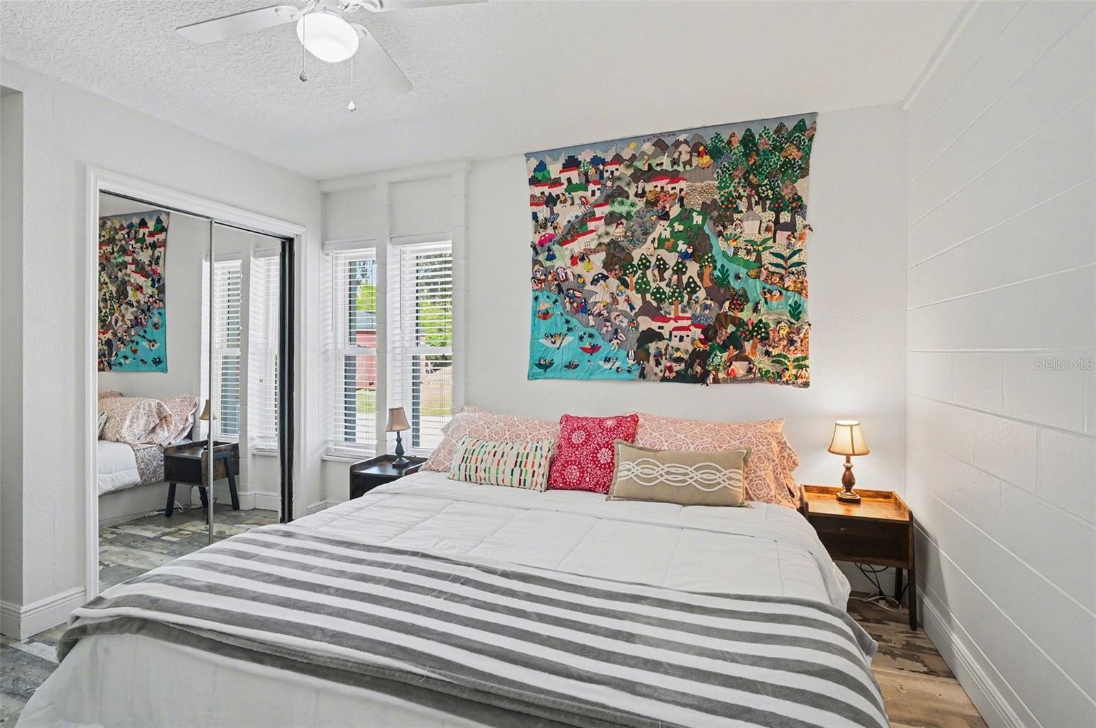 Image 19 of 37 For 2207 Poinsettia Drive