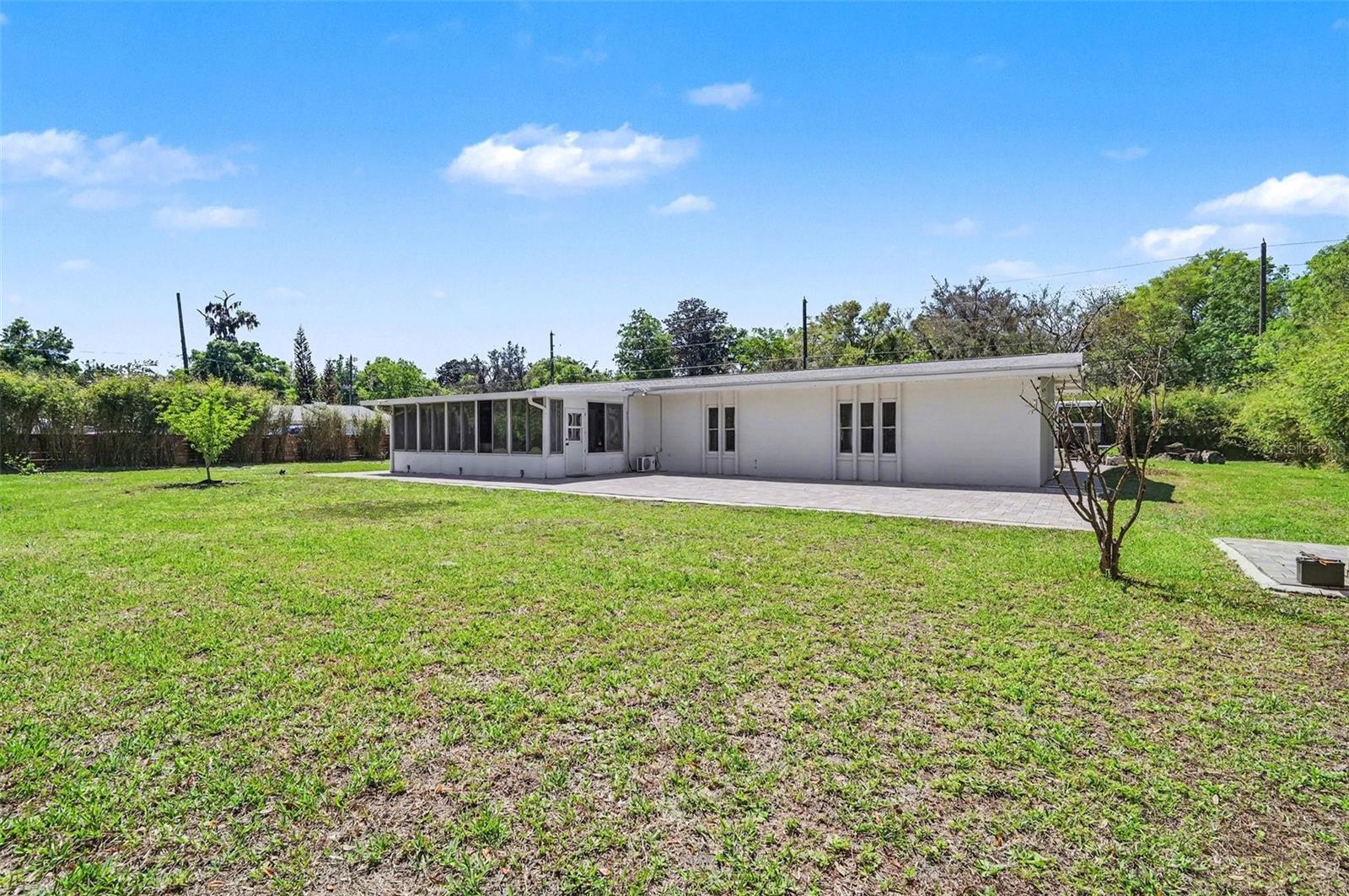 Image 35 of 37 For 2207 Poinsettia Drive