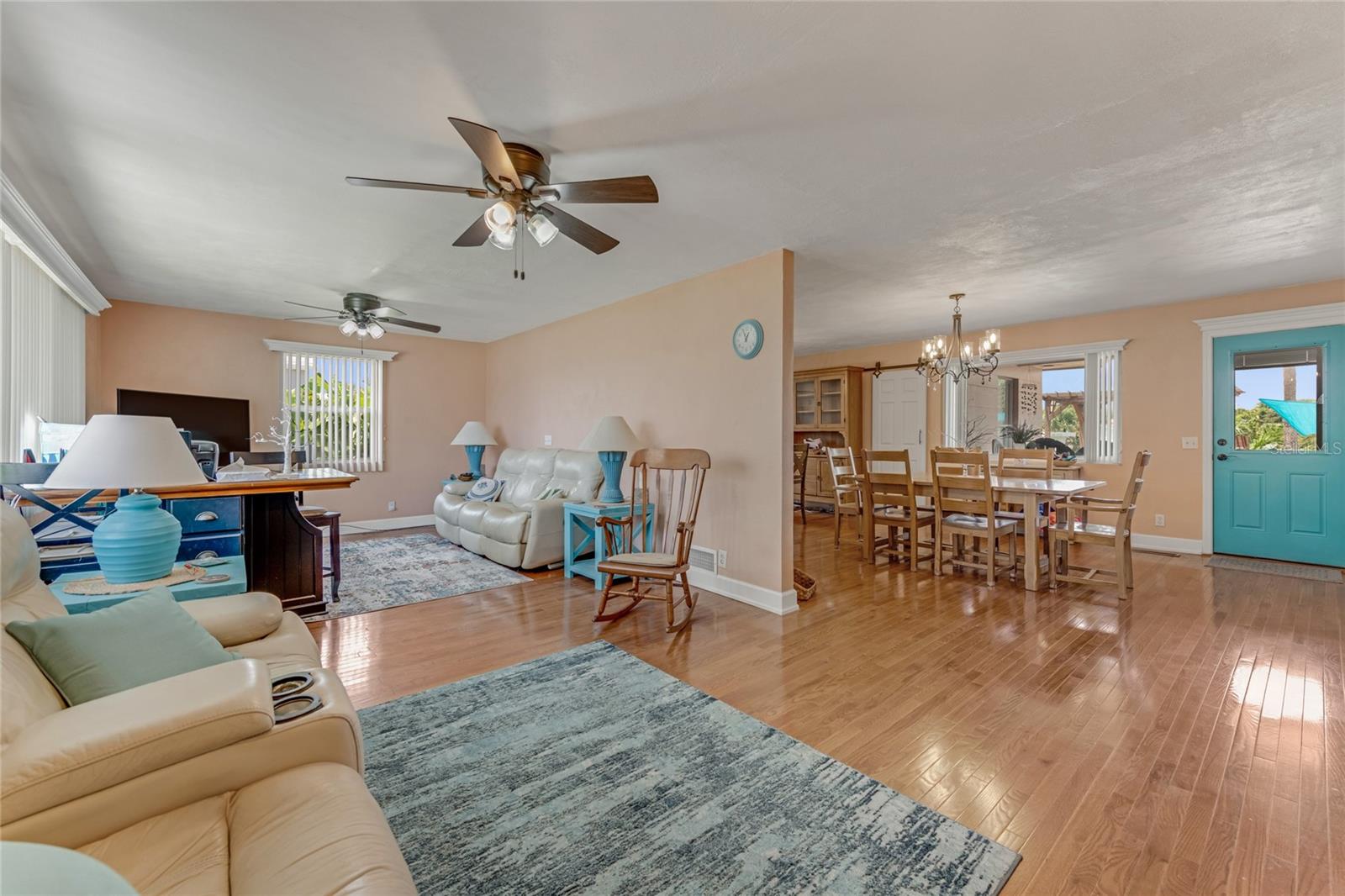 Image 6 of 25 For 1910 Marilyn Street