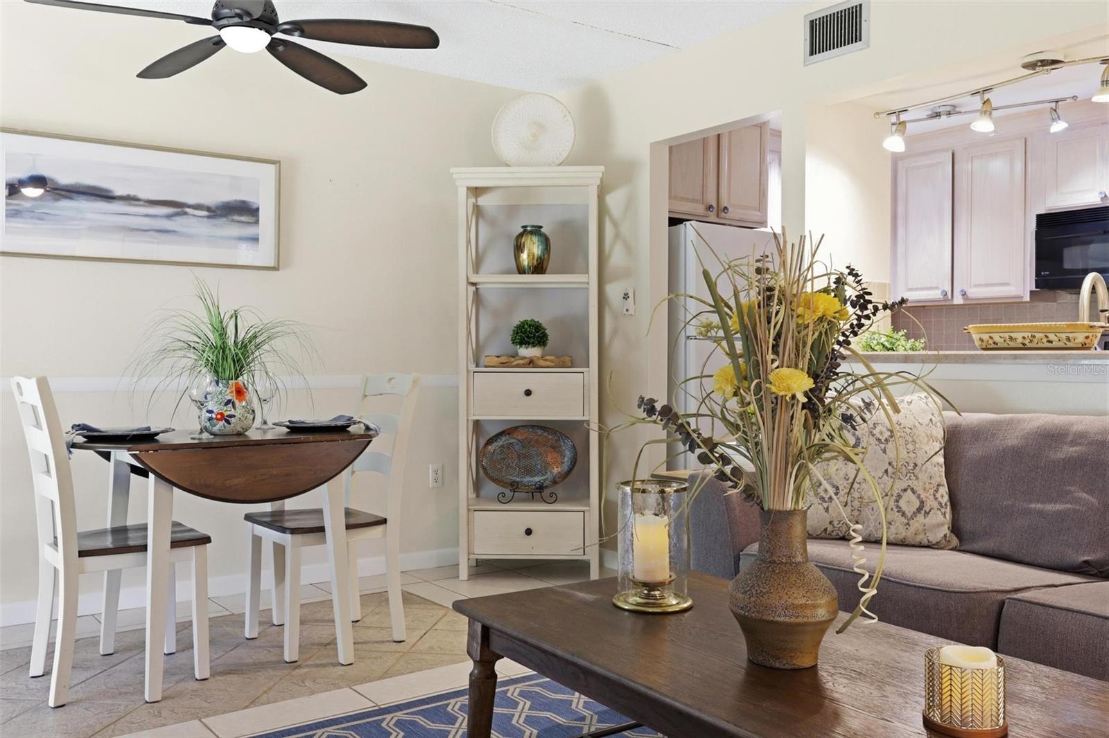 Image 11 of 38 For 120 Hibiscus Woods Court 6c