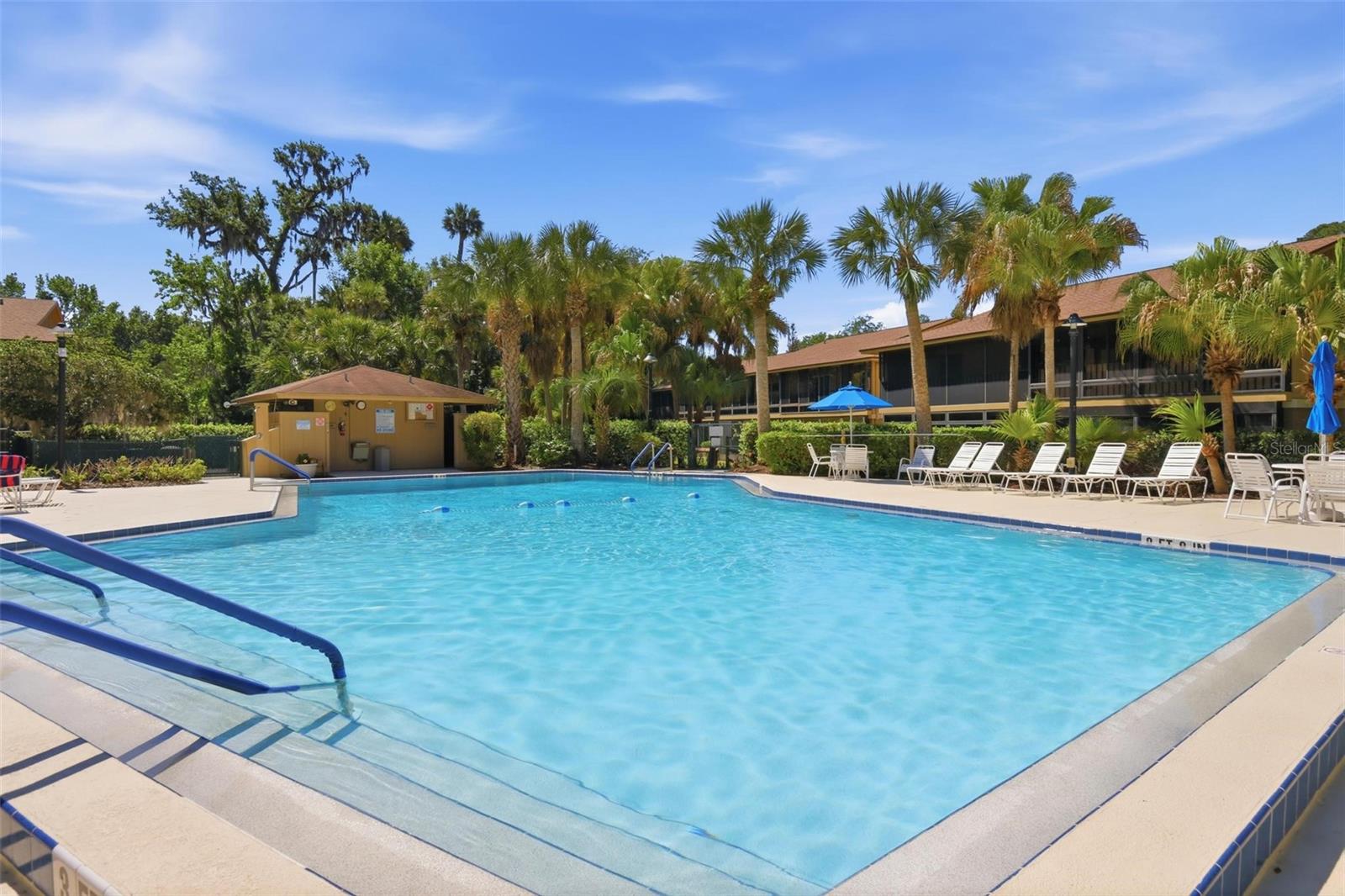 Image 30 of 38 For 120 Hibiscus Woods Court 6c