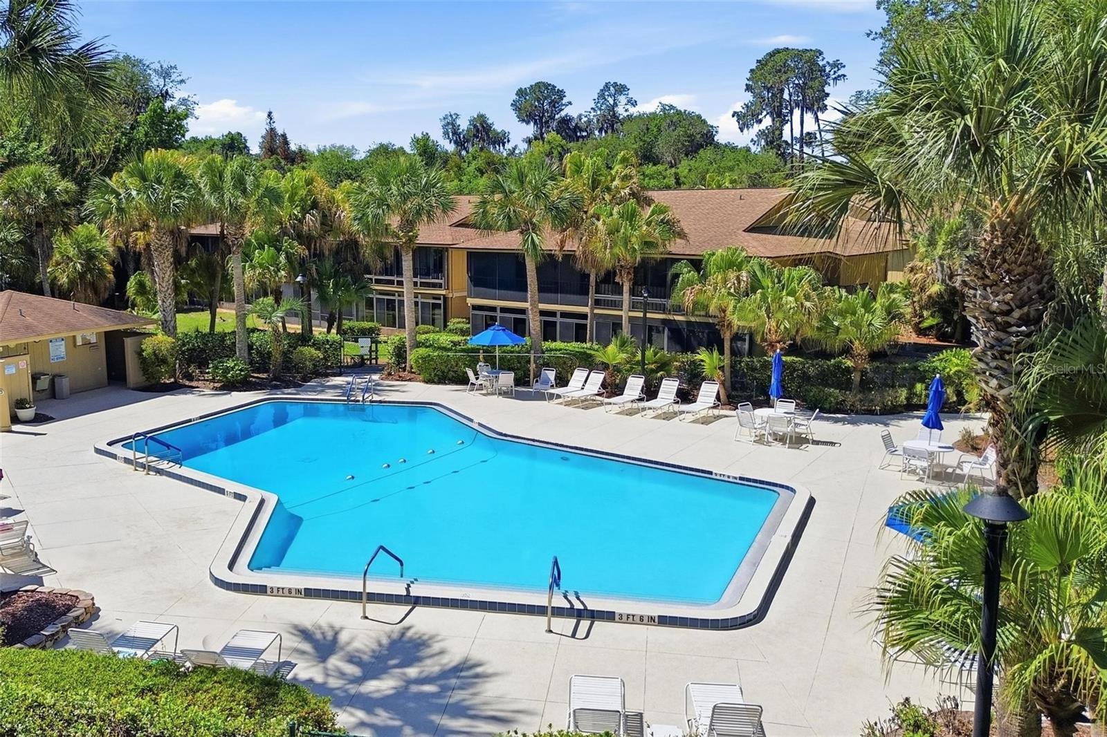 Image 31 of 38 For 120 Hibiscus Woods Court 6c