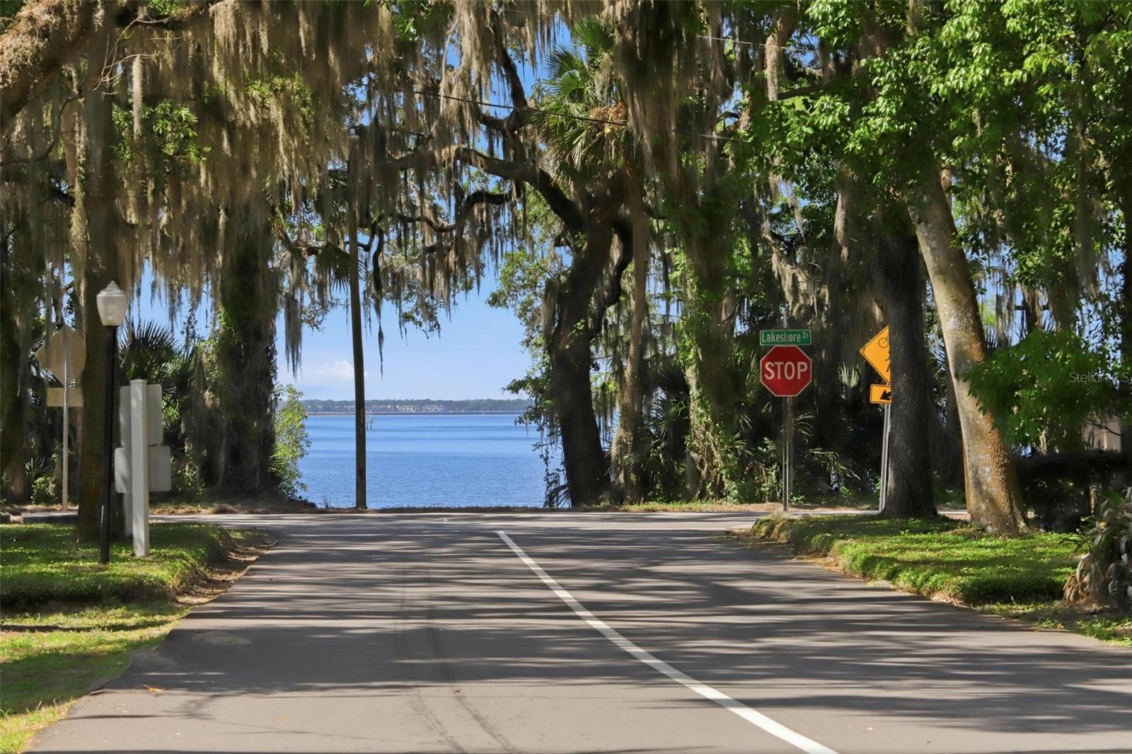 Image 34 of 38 For 120 Hibiscus Woods Court 6c